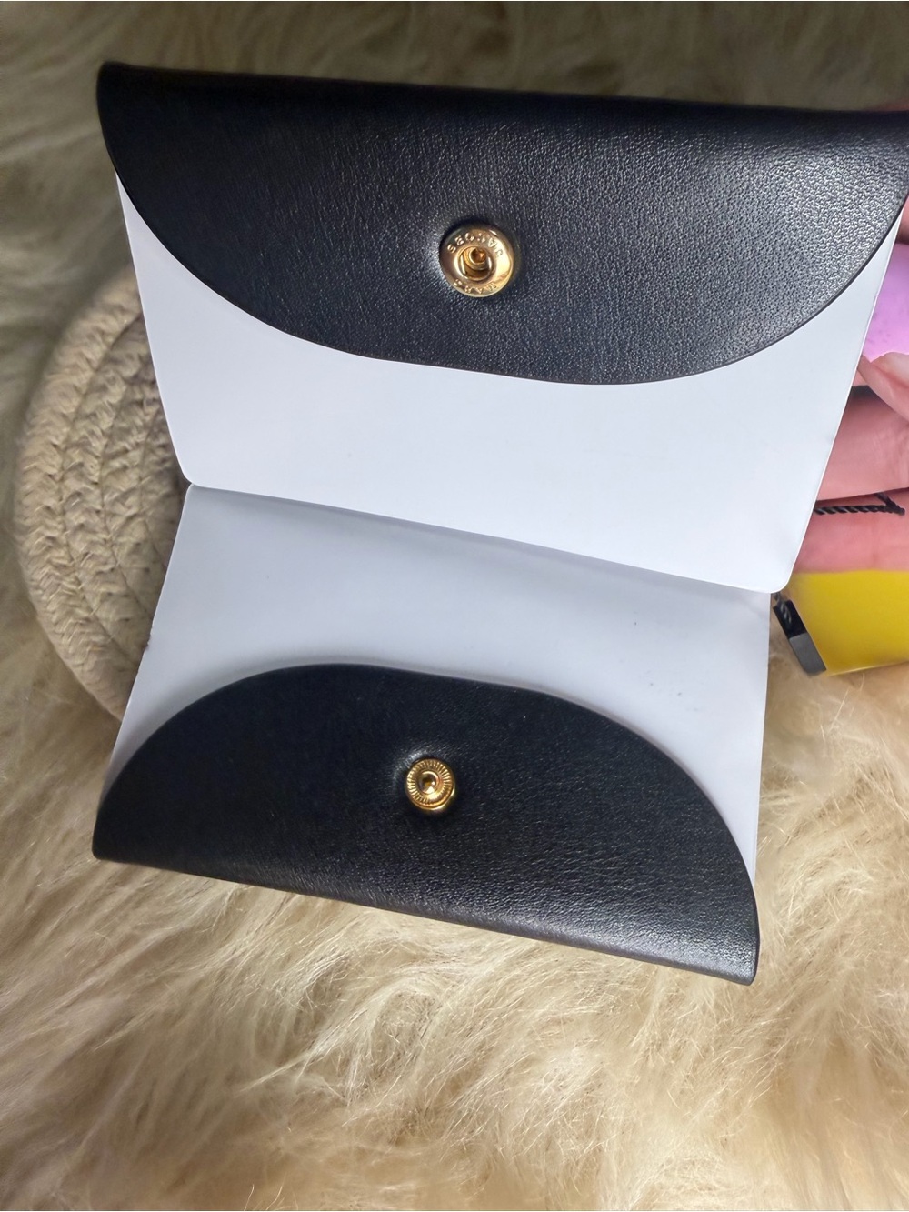 Marc Jacobs Scene Snap Leather Card Holder - Picture 5 of 6